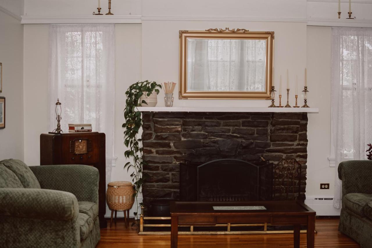 Hill Road Manor Bed & Breakfast Grand-Sault Extérieur photo